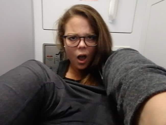Geiler Orgasmus im Flugzeug