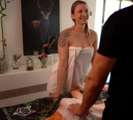 Mein größter Fan verpasst mir die intensivste Massage!