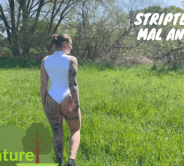 Mein erster Outdoor Striptease - Komplett nackt in der Natur