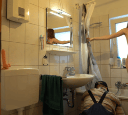 Der HANDWERKER TRICK !! In Dusche überrascht und GEFICKT !!