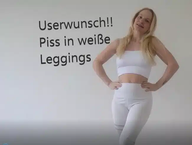 Spontaneous user request video! I piss all over my white leggings