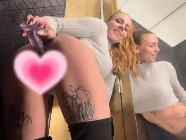 Horny in the changing room