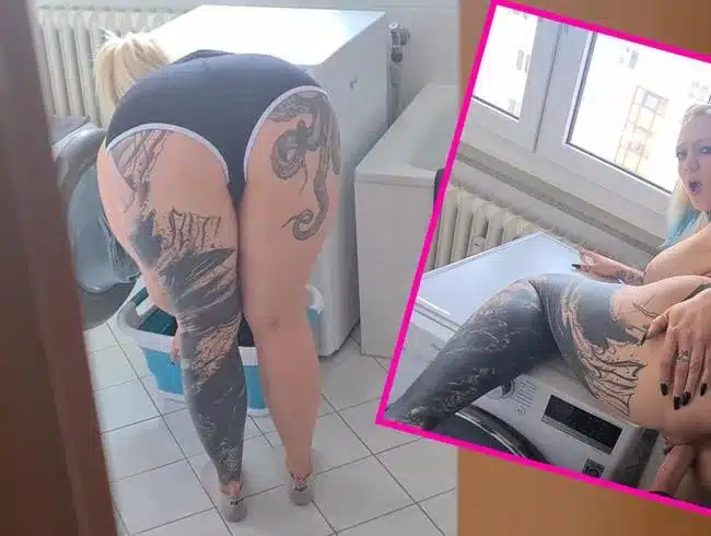 Is my stepbrother a kinky peeper? Pussy insemination on the washing machine