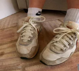 Marita - Stinkige Schuhe u Socken - Sock-Smelling Handjob
