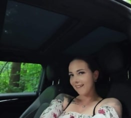 Outdoor im Auto zum Orgasmus!